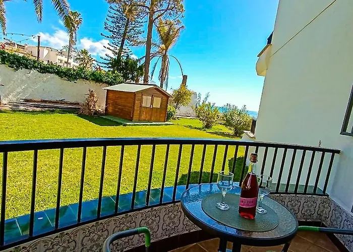 A2219 Sea Views Acapulco Apartment *