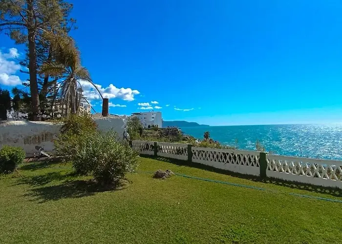 A2219 Sea Views Acapulco Апартаменти Нерха